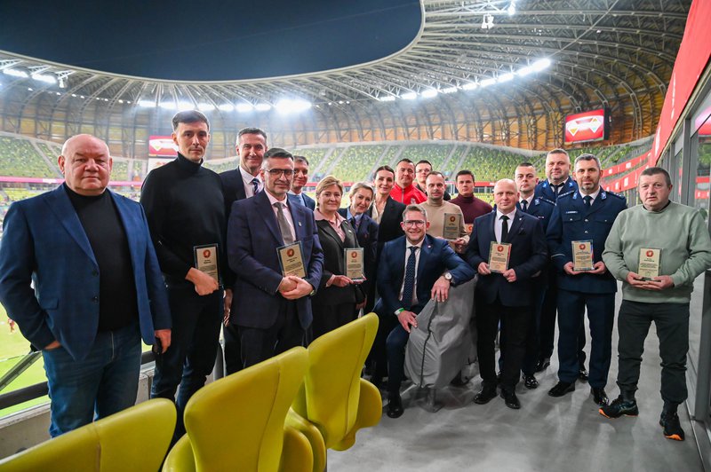 Bezpieczny Stadion Bezpieczne Zawody14.jpg